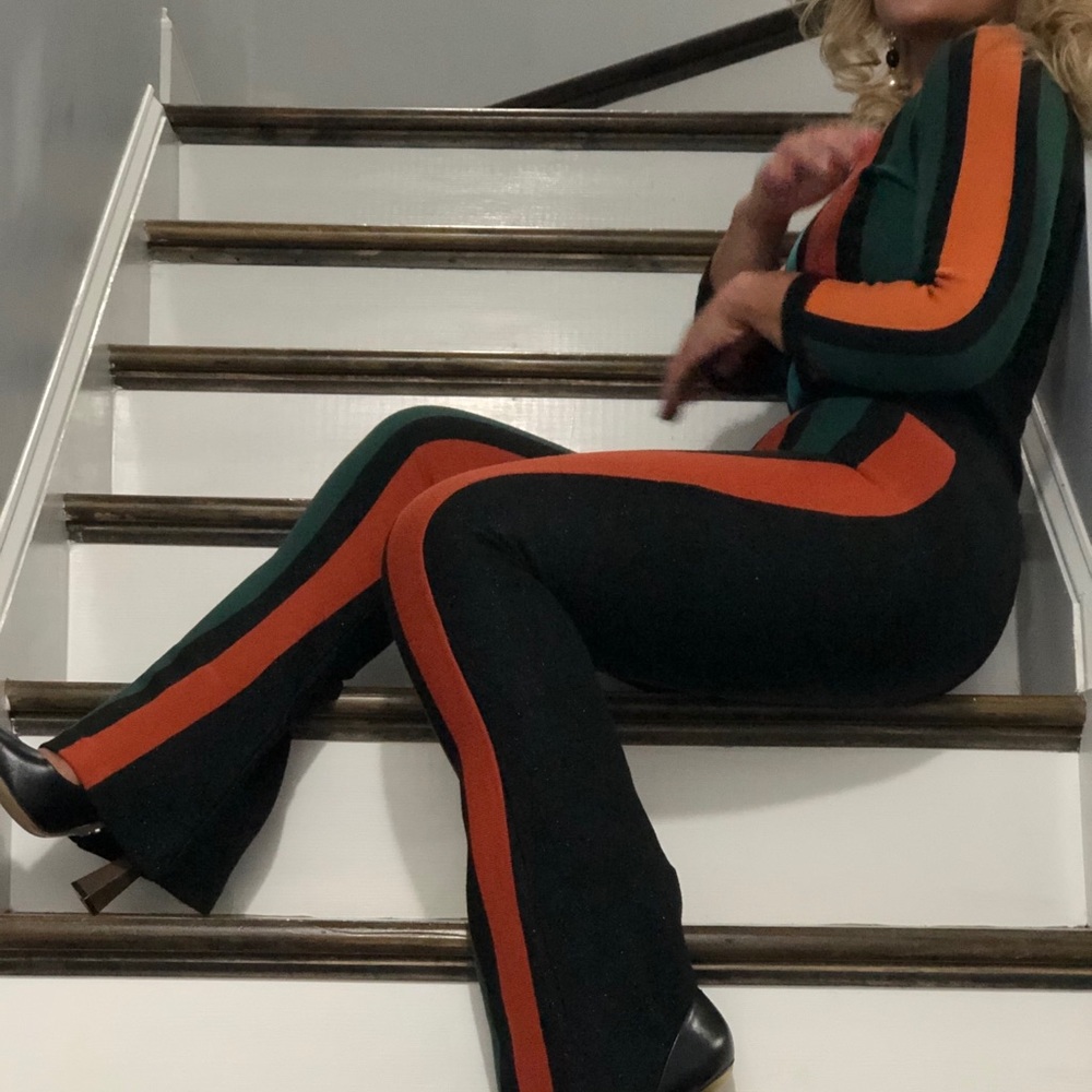 Set - Picture 2 of 7